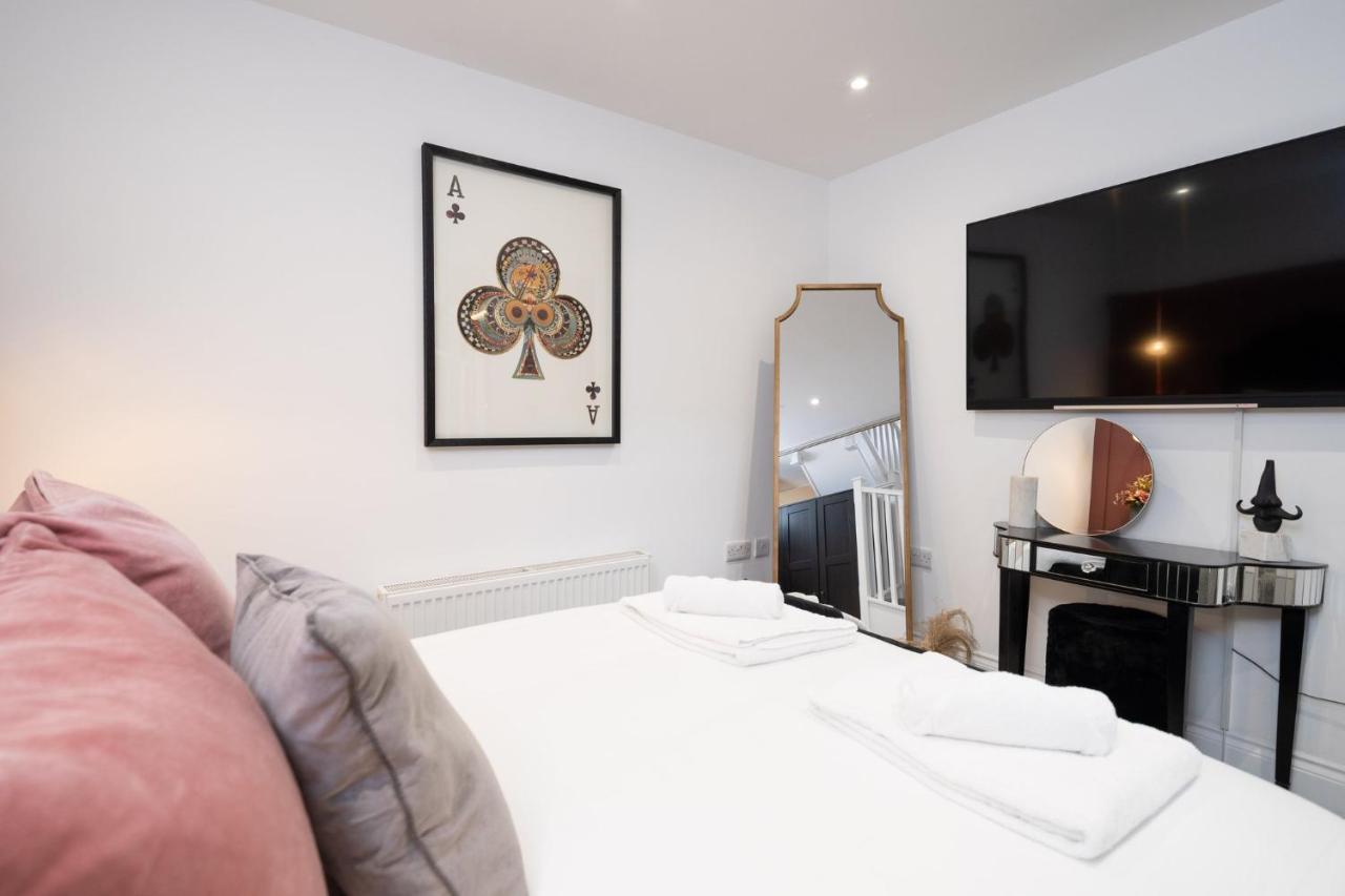 Apartmán House Of Cards Royal Tunbridge Wells Exteriér fotografie